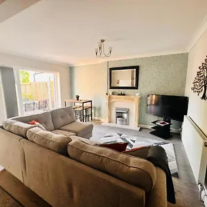  Apartment Blissful With 2 Bedrooms