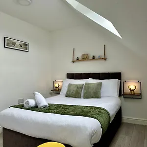  Apartment Cosy 3 Bed Near Airport & Nec Perfect For Groups & Contractors!
