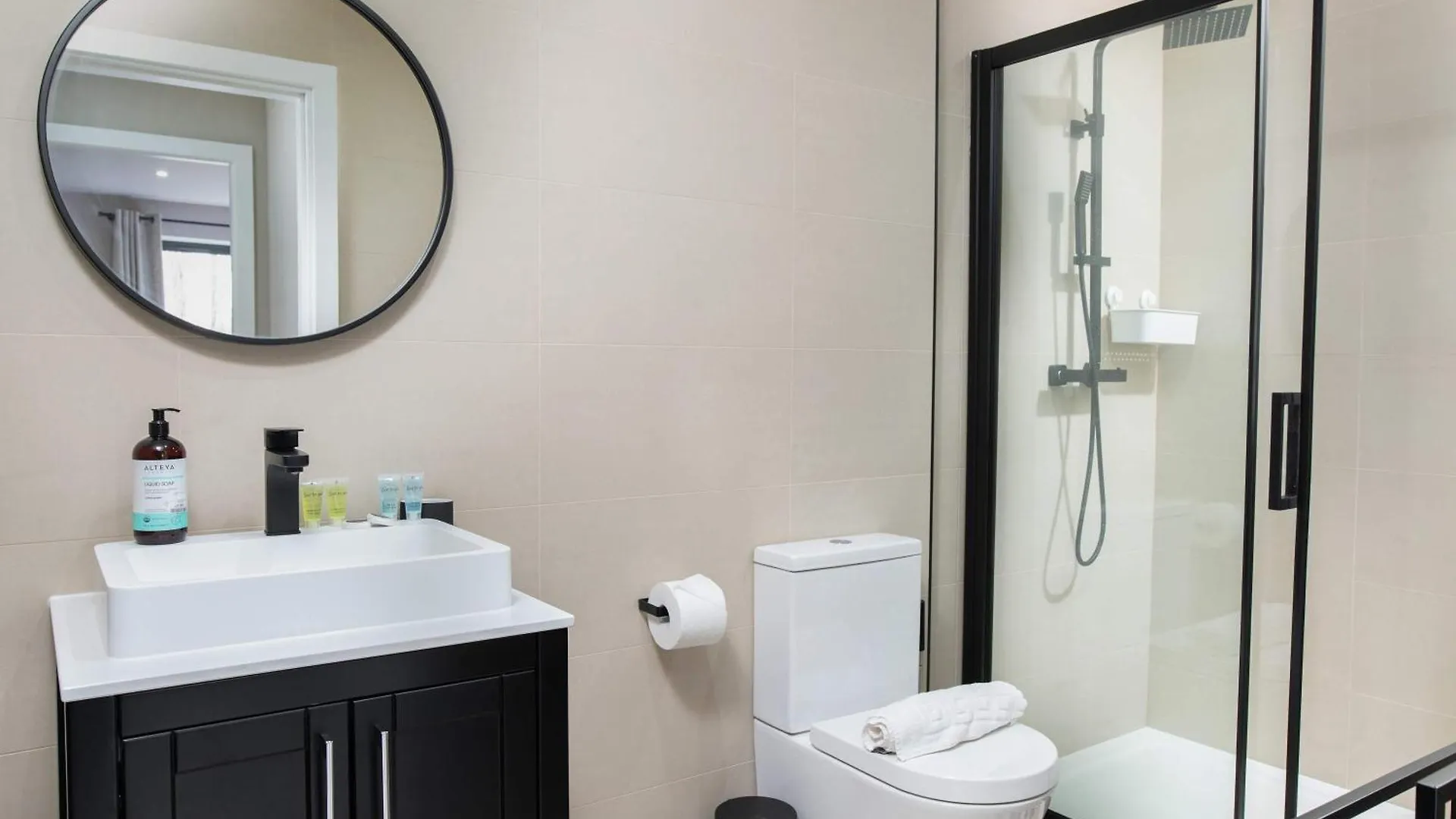 Smart 1 Bed Apartment In Birmingham W Roof Terrace