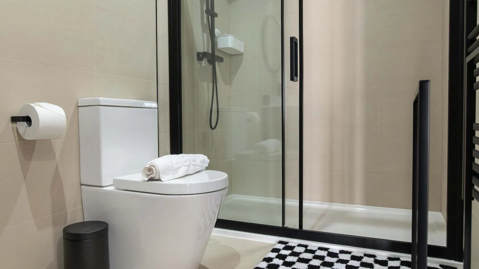 Smart 1 Bed Apartment In Birmingham W Roof Terrace